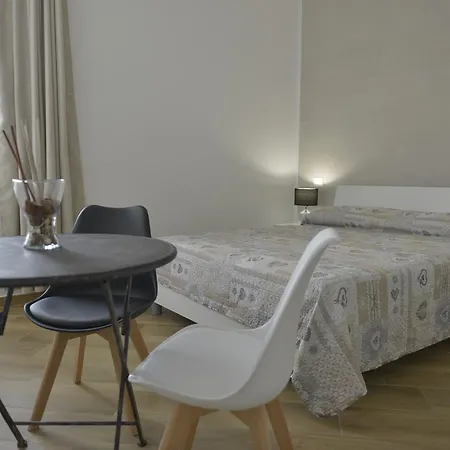 ベッド・アンド・ブレックファスト A Casa Della Nonna パエストゥム