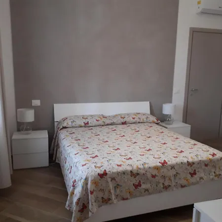 ベッド・アンド・ブレックファスト A Casa Della Nonna 3*