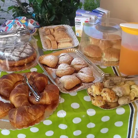 فندق مبيت وإفطار A Casa Della Nonna