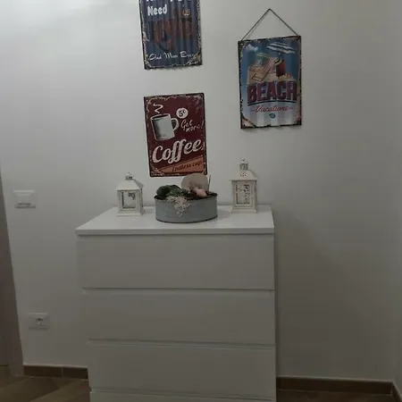 فندق مبيت وإفطار A Casa Della Nonna بييسْتوم